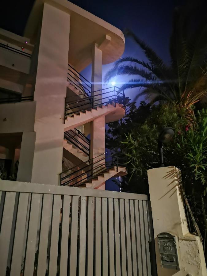 サン・レオーネ Seasideヴィラ エクステリア 写真